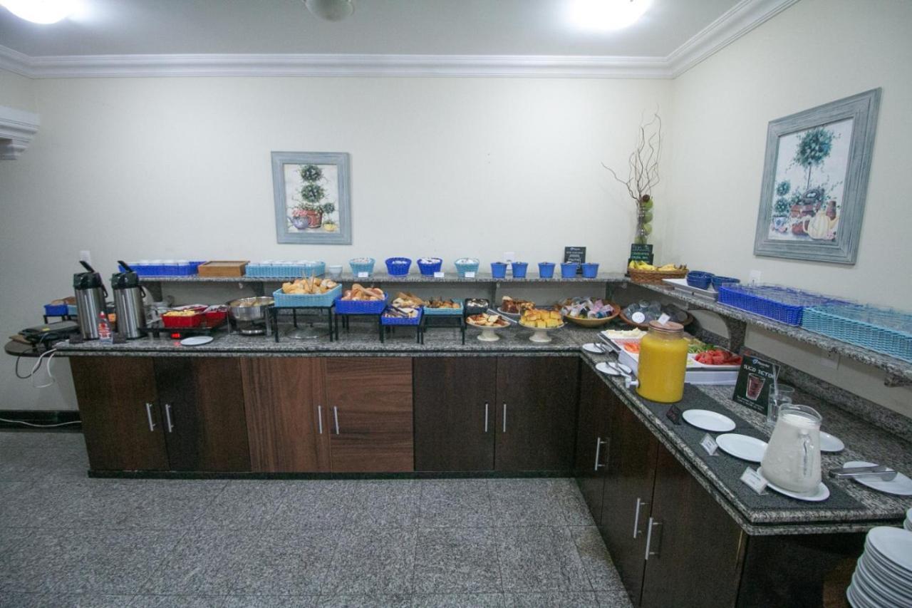 Apartmán Flat Completo No Centro De Araxa - 902 Exteriér fotografie